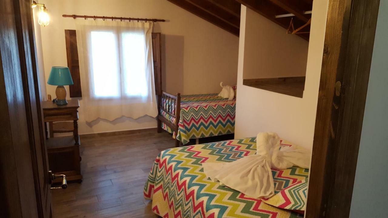 Casas Rurales Almoguer Фрайлес Экстерьер фото